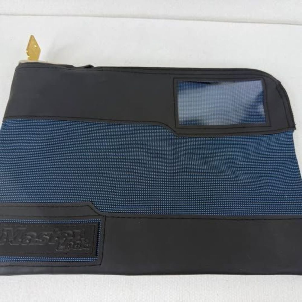 Master Lock Locking Bank Bag with Key t-1149
